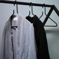 3 Perchas Triangel, negro