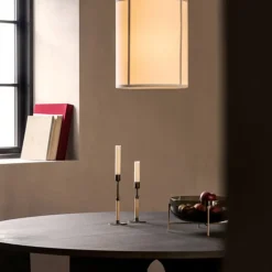 Androgyne Mesa, Natural oak