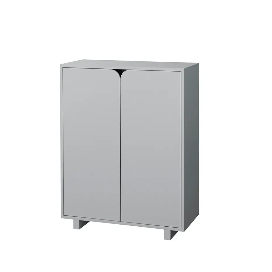 Aparador Vidja, Lacado gris, bajo, puertas cubiertas