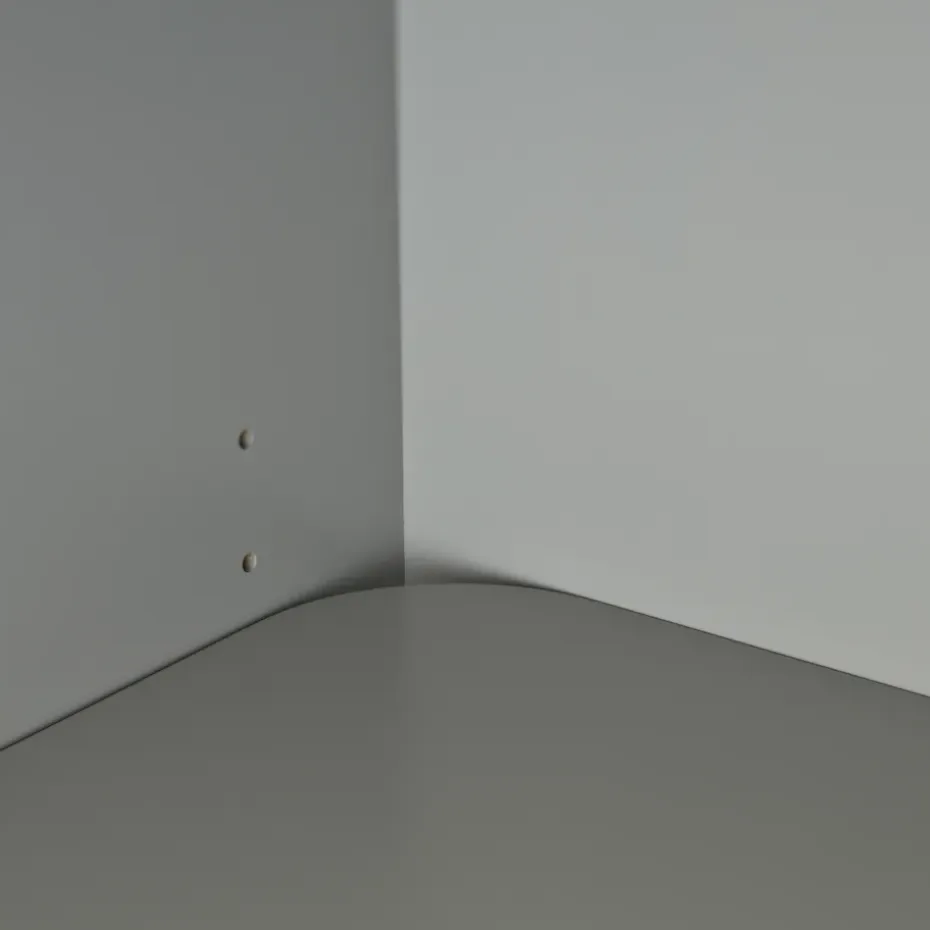 Aparador Vidja, Lacado gris, bajo, puertas cubiertas