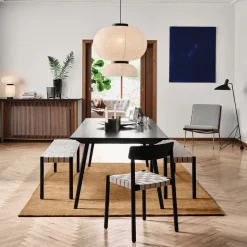 Banco Betty TK5, Black, asiento de banda de lino trenzada natural