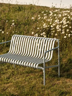 Banco con reposabrazos Palissade Dining, Hot galvanized