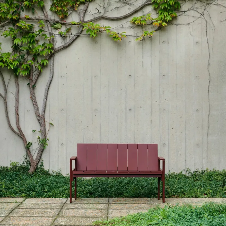 Banco Crate Dining Bench de pino lacado, Rojo hierro