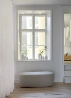 Banco Kuon, Boucla beige