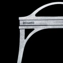 Banco Lessebo, Caoba, soporte de aluminio en bruto