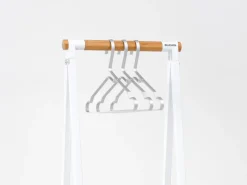 Burro para ropa Linn perchero compacto, Blanco