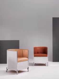 Butaca Aluminium cepillado mate, Cuero Tärnsjö negro - nogal