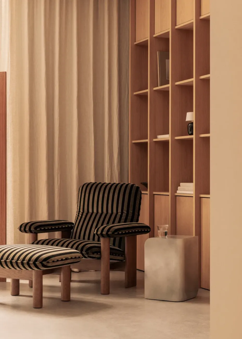 Butaca Brasilia, Dark oak-Avalon 012