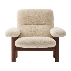 Butaca Brasilia, Dark oak-Nature sheepskin curly