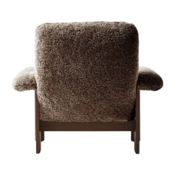Butaca Brasilia, Dark oak-Sahara sheepskin curly