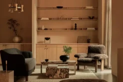 Butaca Brasilia, Walnut-Nature sheepskin curly