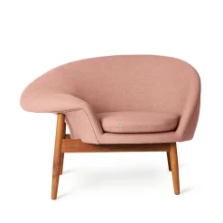 Butaca Fried Egg, Tela tela 614 pale rose, patas de teca aceitadas