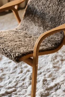 Butaca Lamino roble aceitado/piel de oveja, Sahara (marrón turrón)