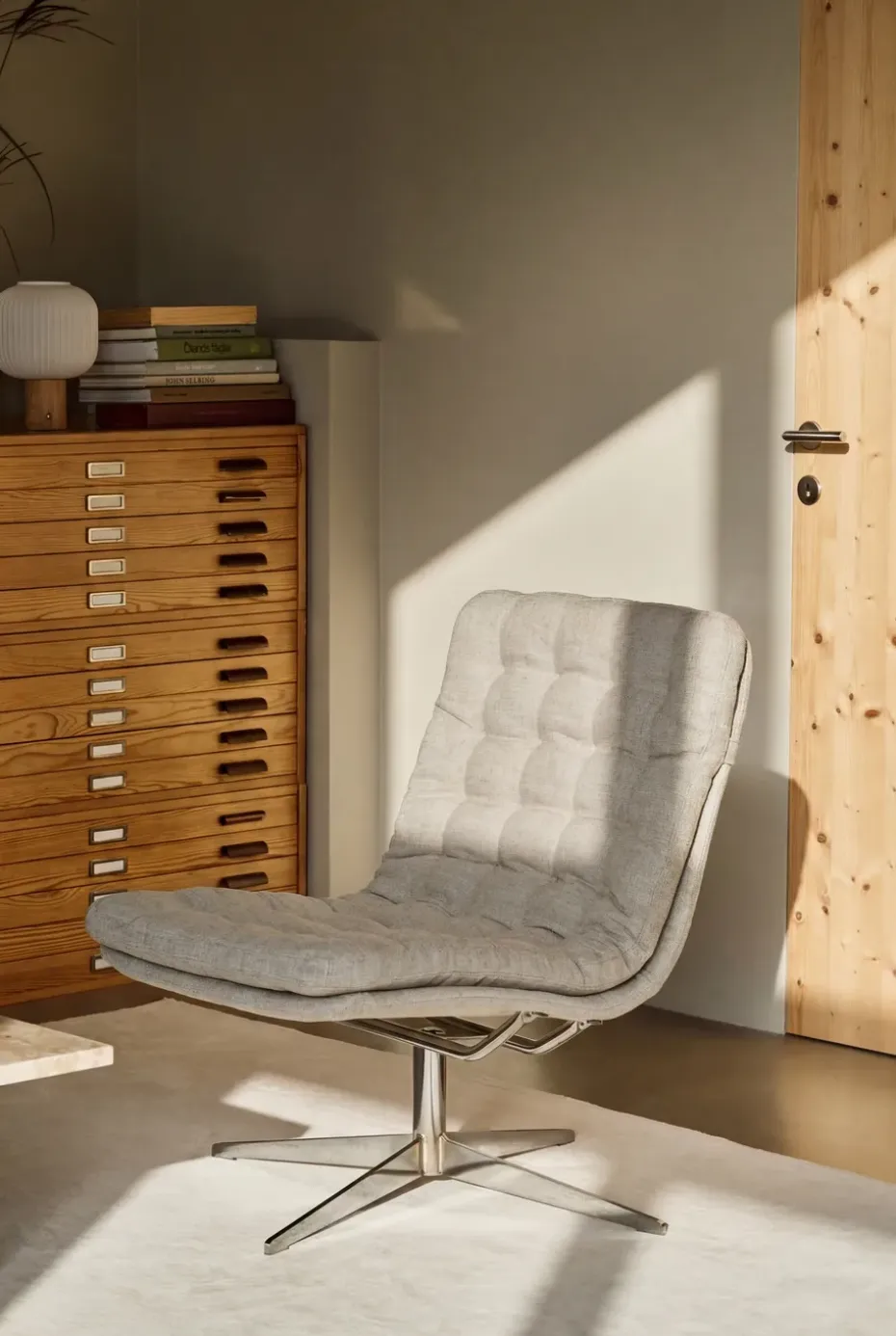 Butaca Loholm con función giratoria, Bern Beige 0341