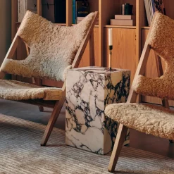 Butaca Lounge Knitting, Piel de oveja sahara, estructura de nogal