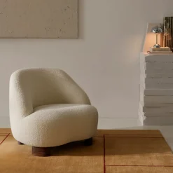 Butaca Margas LC1, Karakorum 001 blanco-patas de nogal