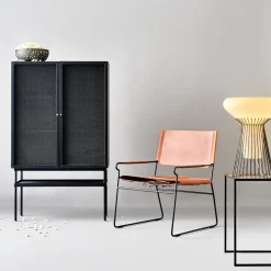 Butaca Next Rest, cuero avellana, estructura negra