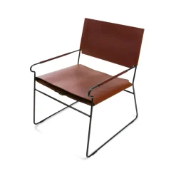 Butaca Next Rest, cuero coñac, estructura negra