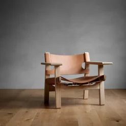 Butaca The Spanish Chair, Cuero negro - roble ahumado