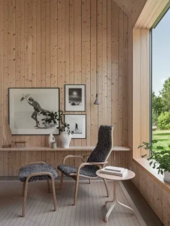 Butaca y reposapiés Lamino de roble aceitado/piel de oveja, Scandinavian Grey (gris)