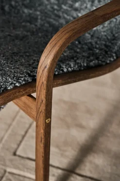 Butaca y reposapiés Lamino roble/piel de oveja Special Edition, Rubio Monocoat Chocolate-Charcoal