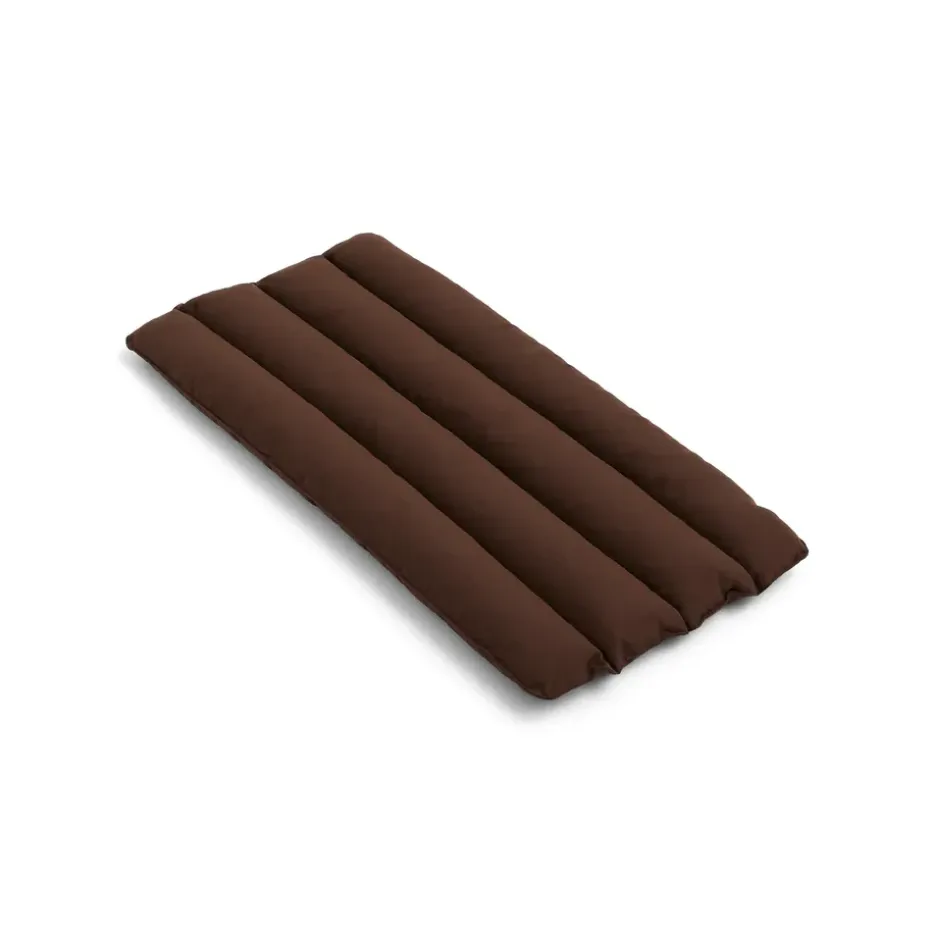 Cojín para silla y silla con reposabrazos Palissade Soft Quilted, iron red