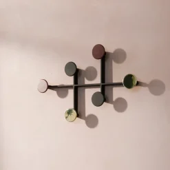 Colgador de ropa Afteroom, negro-latón