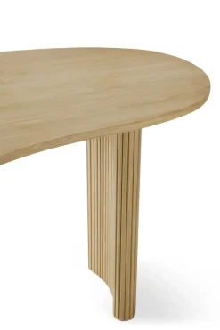 Escritorio Boomerang, Roble lacado, 160×83×76 cm