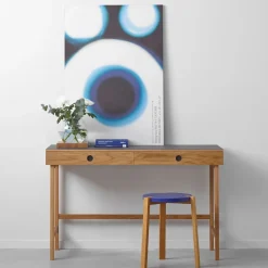 Escritorio Mind, Negro linóleo, cajones y patas en roble aceitado blanco