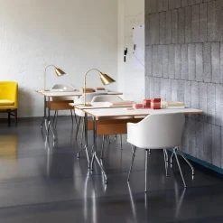 Escritorio Pavilion AV16, Mushroom linoleum, roble lacado, patas de cromo