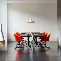 Escritorio Pavilion AV16, Mushroom linoleum, roble lacado, patas de cromo