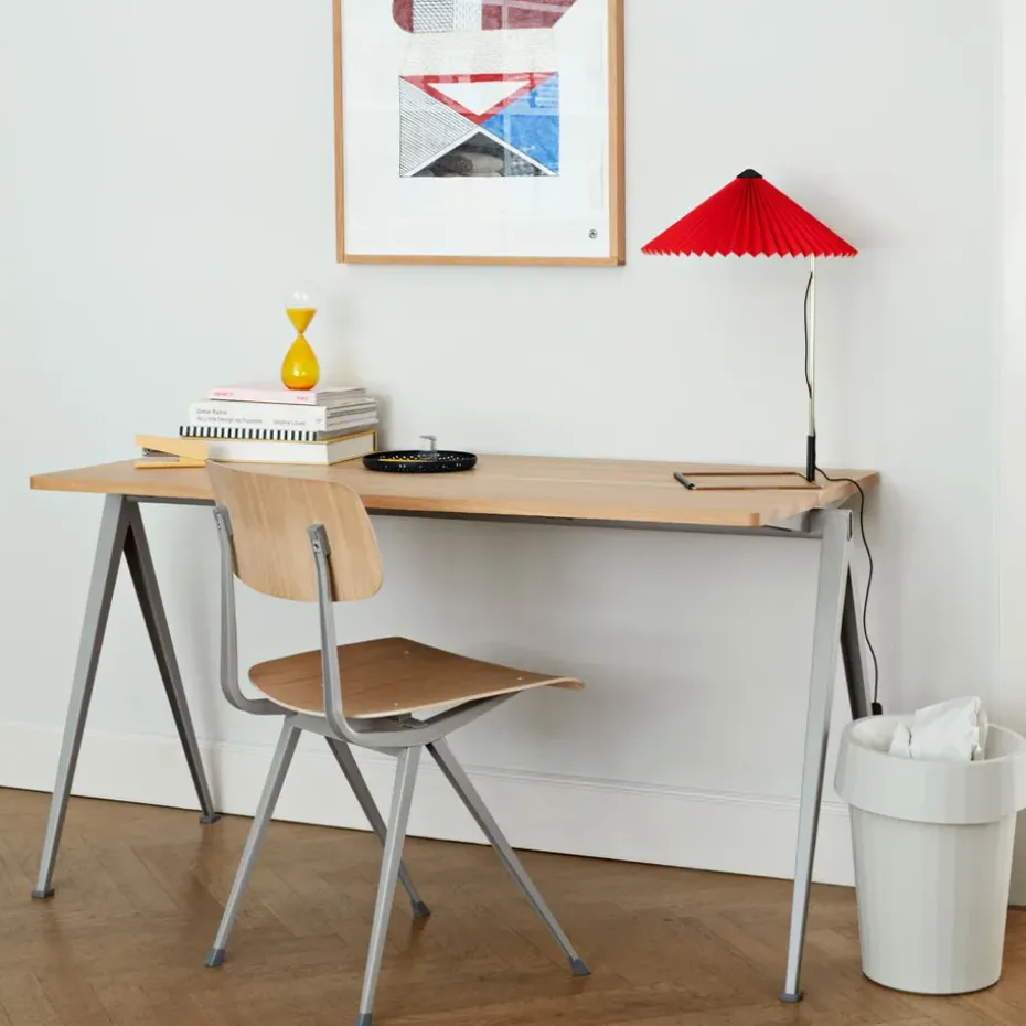 Escritorio Pyramid 01, Oak mate lacqured-140x75cm-beige bastidor de acero