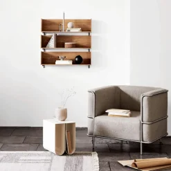 Estantería de pared Stack, Oak, soportes en nogal aceitado oscuro