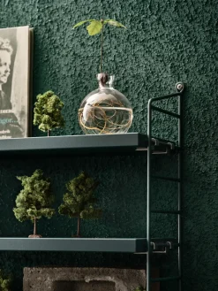 Estantería de pared String Pocket, Tegnér verde