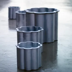 Maceta Gråsippa, Aluminio fundido en arena, n. 3 Ø62 cm