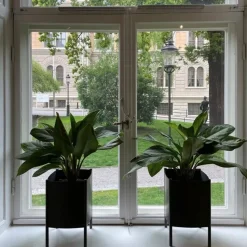 Maceta Konvex Pot, Negro, mediana Ø34 cm