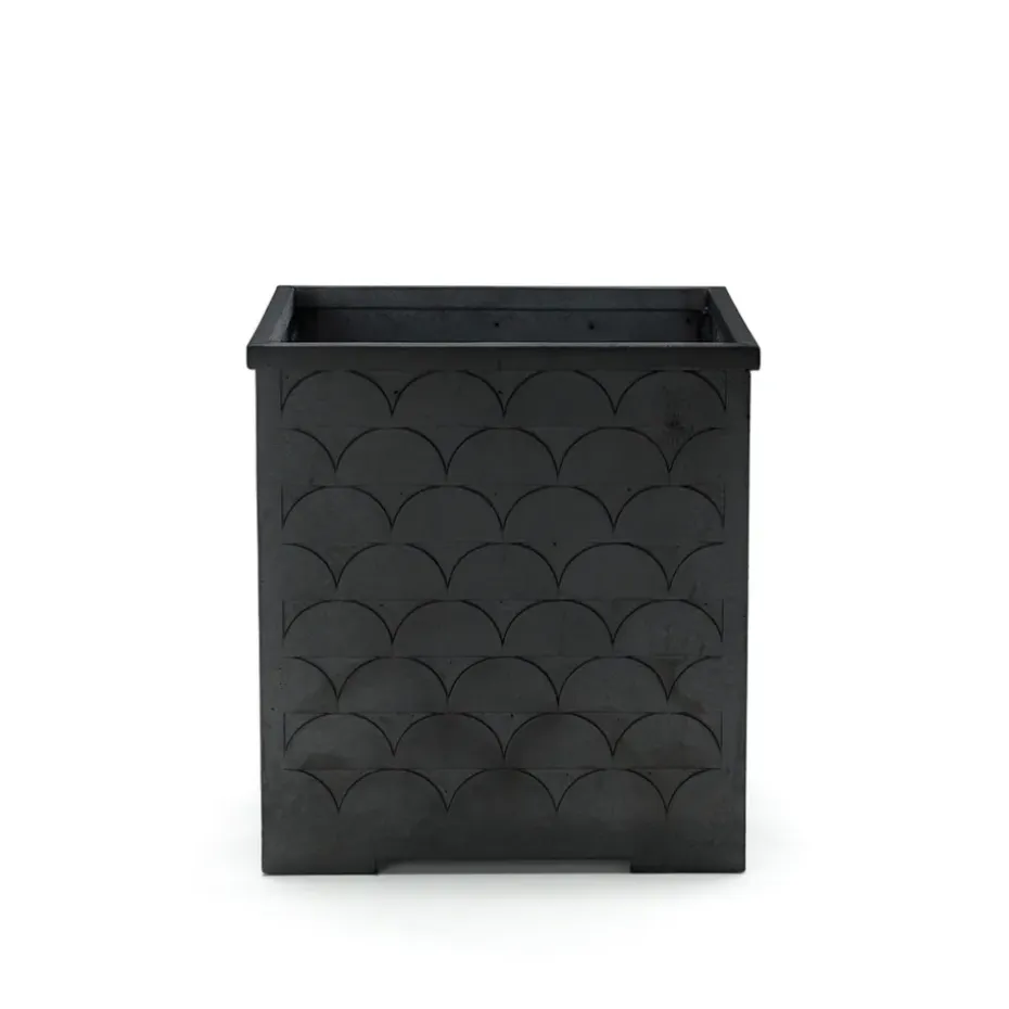 Maceta Relief, Negro