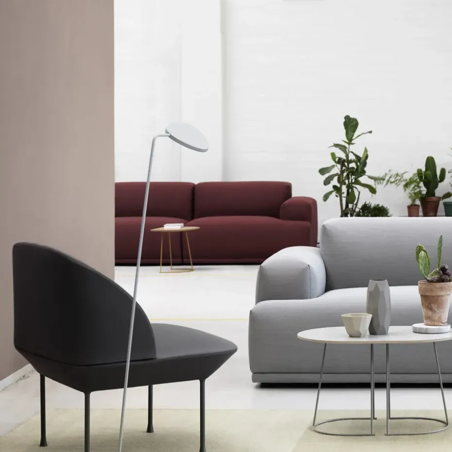 Mesa auxiliar Airy S, Off-white nanolaminate