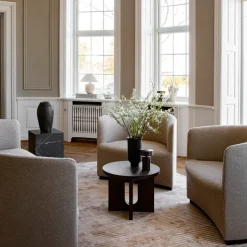 Mesa auxiliar Androgyne, Marble black, ø42 cm, base de acero en color negro