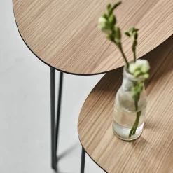 Mesa auxiliar Curve M, roble