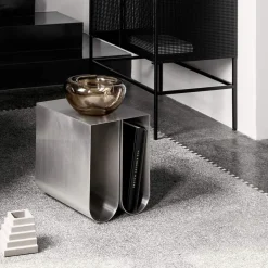 Mesa auxiliar Curved, Black