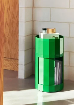 Mesa auxiliar Facet Cabinet 101, Spinach green