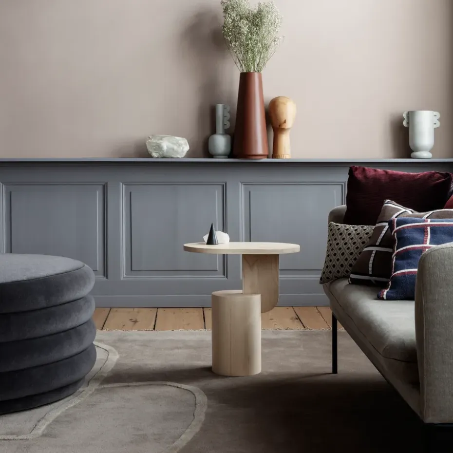 Mesa auxiliar Insert, naturaleza