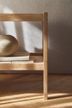 Mesa auxiliar Journal 29x43 cm, Roble