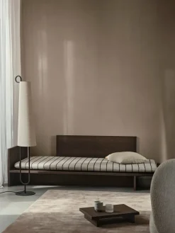 Mesa auxiliar Kona, Dark Stained oak veneer