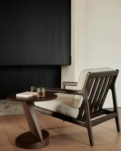 Mesa auxiliar Oblic Ø52 cm, teca tintada en marrón