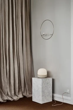 Mesa auxiliar Plinth tall 30x30x51 cm, White