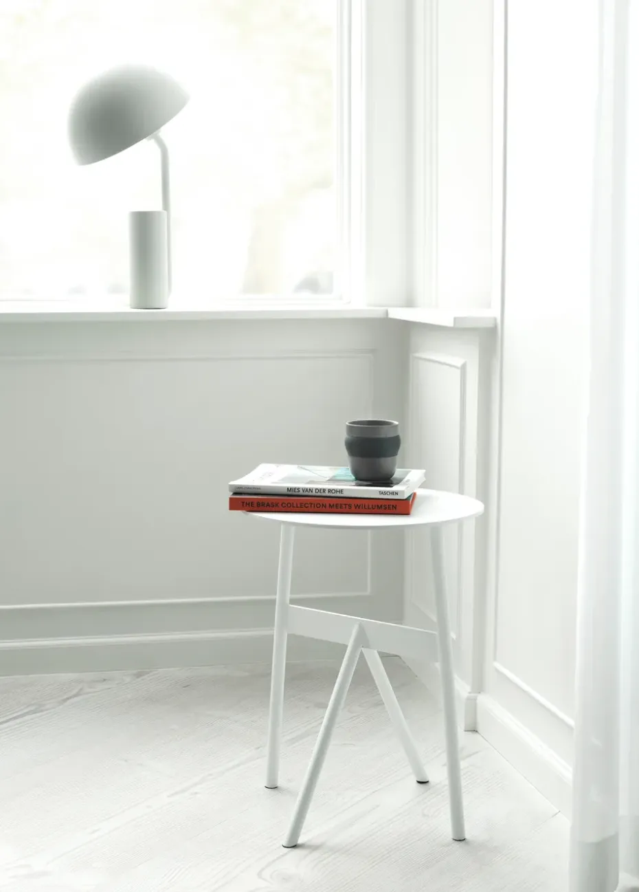 Mesa auxiliar Stock Table Ø37 cm H:46 cm, White