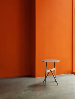 Mesa auxiliar Stock Table Ø37 cm H:46 cm, White