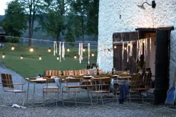 Mesa B25A, Teca-estructura galvanizada en caliente